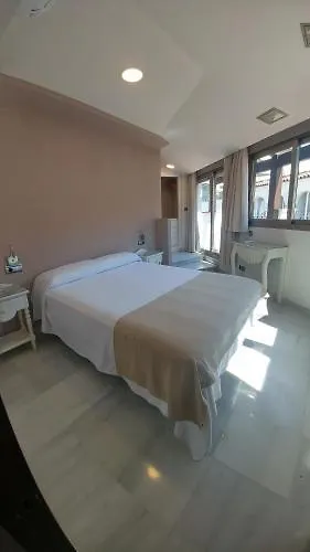 Apartamentos Torre de la Mezquita Córdoba España